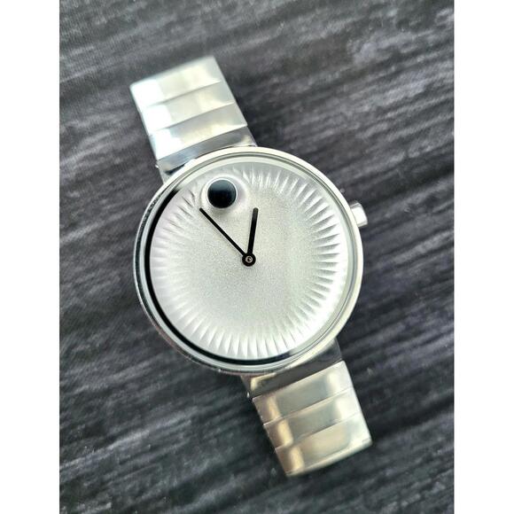 Movado Edge 34mm 5.5 Inch Sapphire Crystal Ladies‎ Watch Runs main image 4